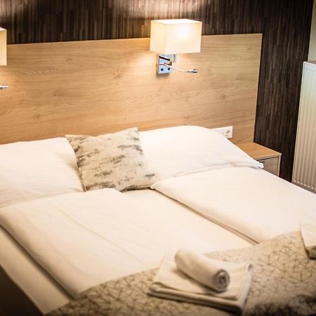 Easy Suites Hévíz Buitenkant foto