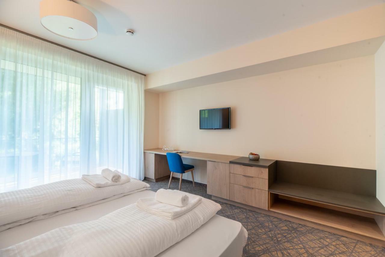 Easy Suites Hévíz Buitenkant foto