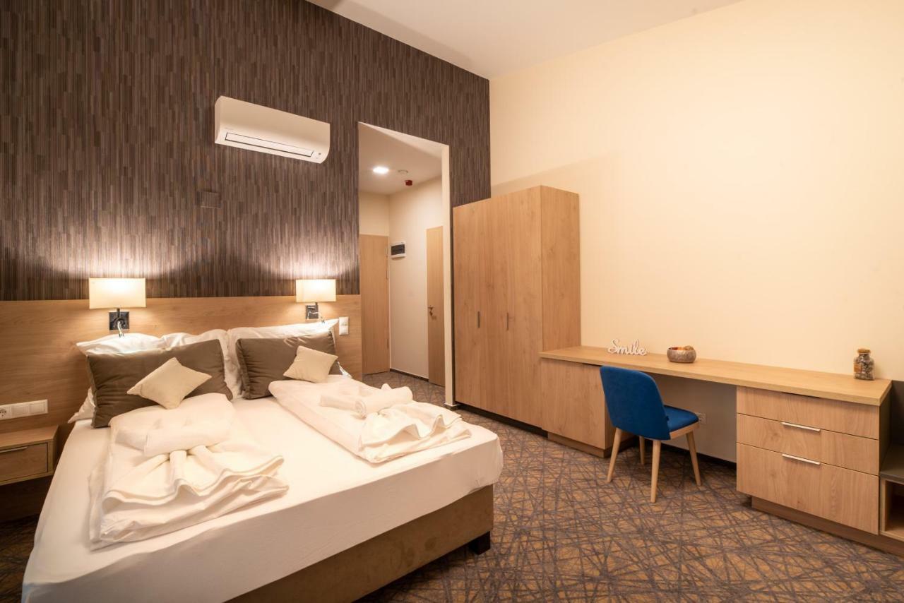 Easy Suites Hévíz Buitenkant foto